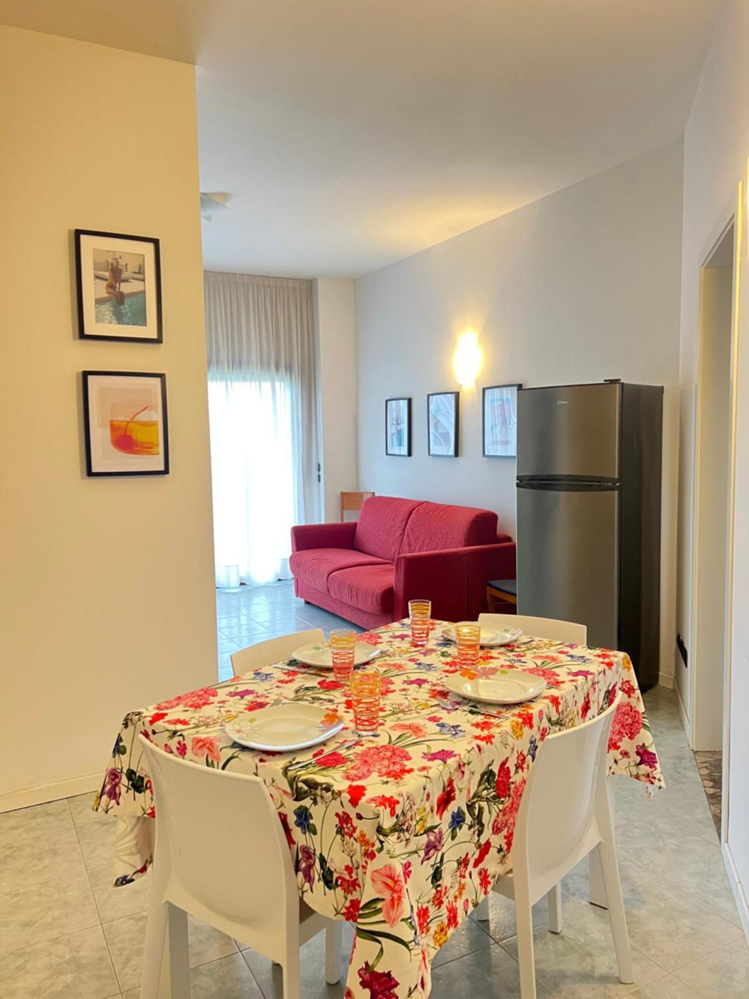 Margherita 8 Apartment - Ground Floor Rimini Exteriör bild